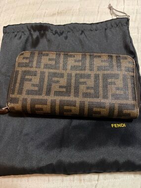 Fendi Brown Leather Interior Zip Wallet